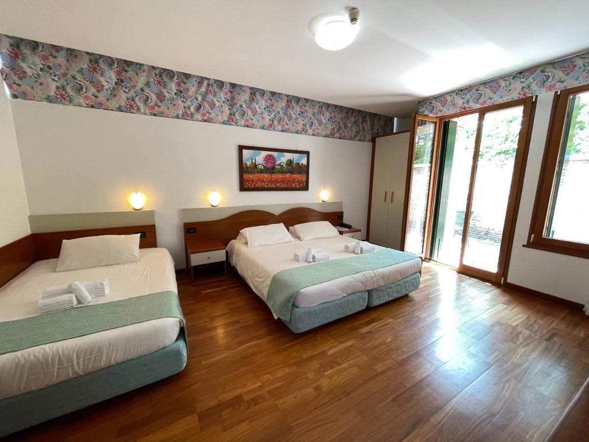 Hotel Meridiana Sirmione Exterior photo