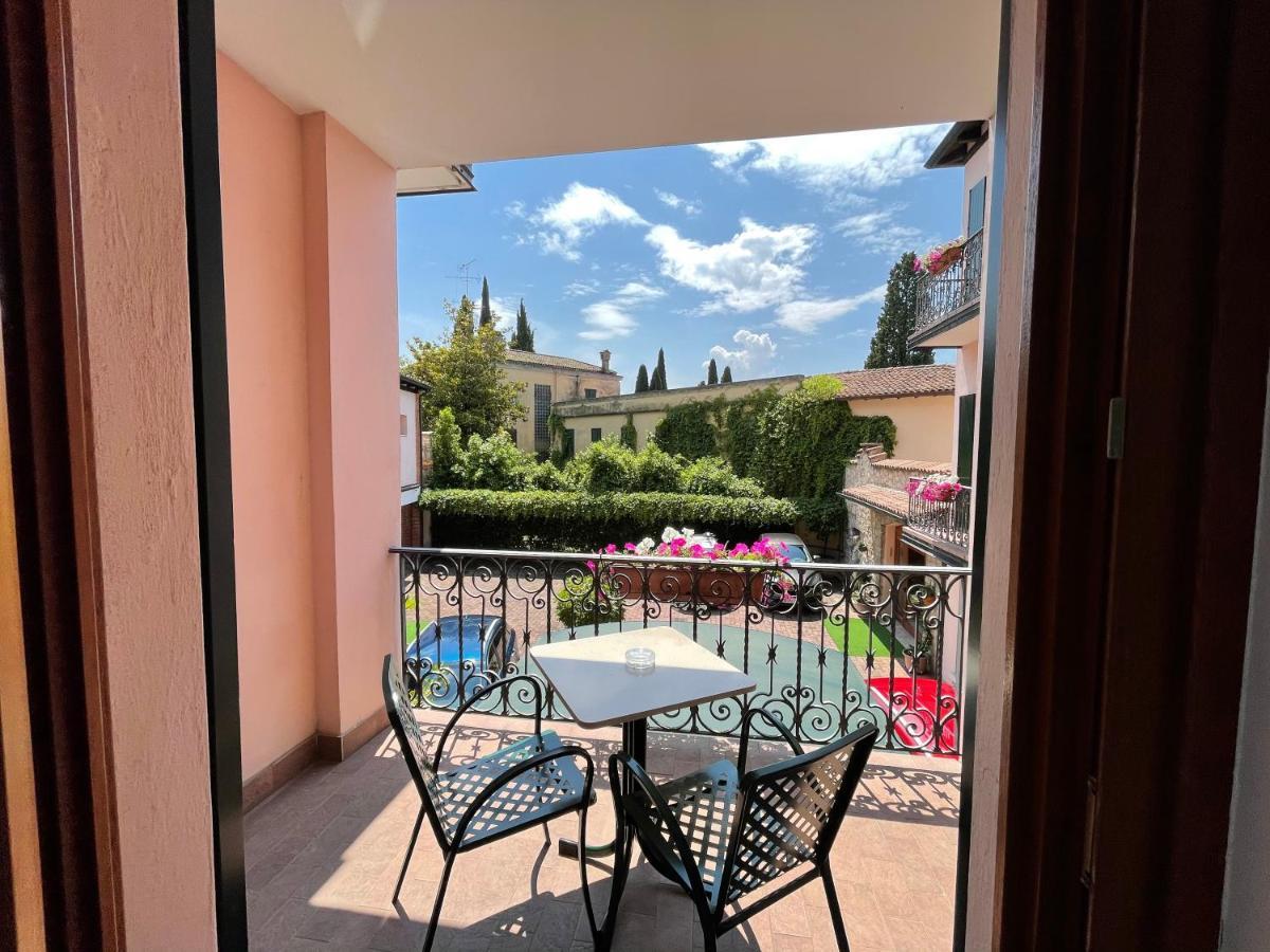 Hotel Meridiana Sirmione Exterior photo